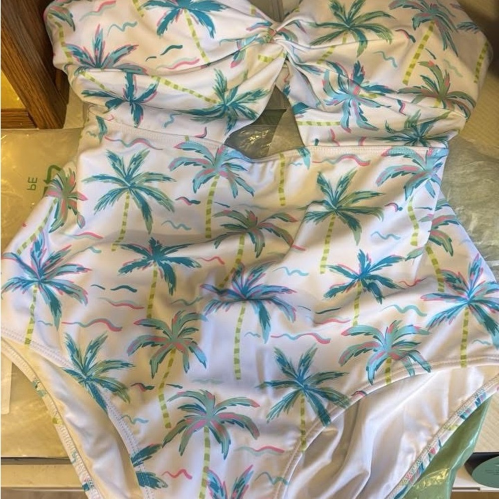 Caden Lane Palm Tree Print One Piece Swimsuit - White and Green